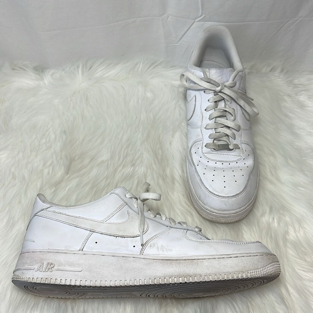 Nike Air Force 1 '07 White Shoes CW 2288-111 Sz 16